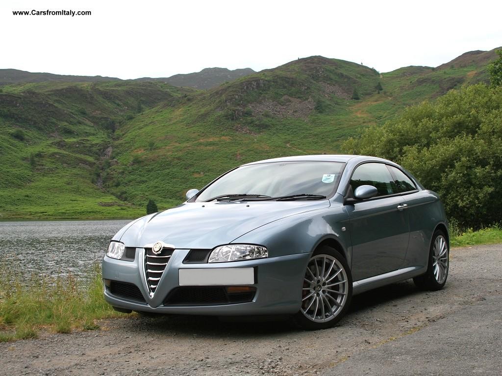 Alfa Romeo GT - this may take a little while to download
