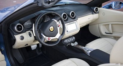 Ferrari California cockpit