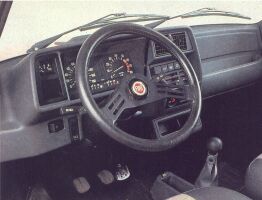 Fiat 127 Sport (3rd series) cockpit