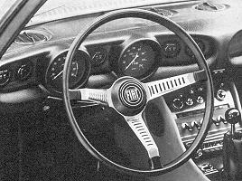 Fiat Dino Coupé cockpit