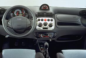 Fiat Seicento Sporting cockpit