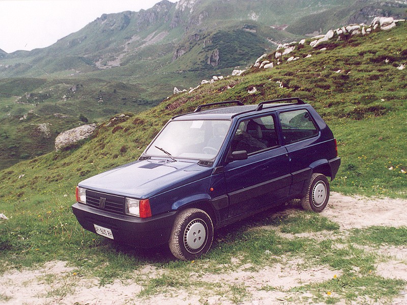 Fiat Panda - this make take a little while to download