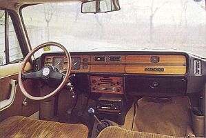Lancia 2000 cockpit