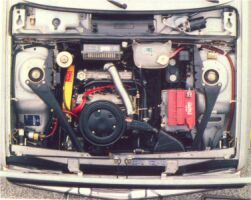 Lancia Beta berlina engine bay