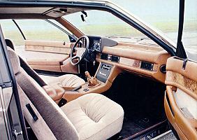 Maserati Biturbo cockpit (original 1982 version)
