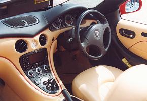Maserati Spyder cockpit