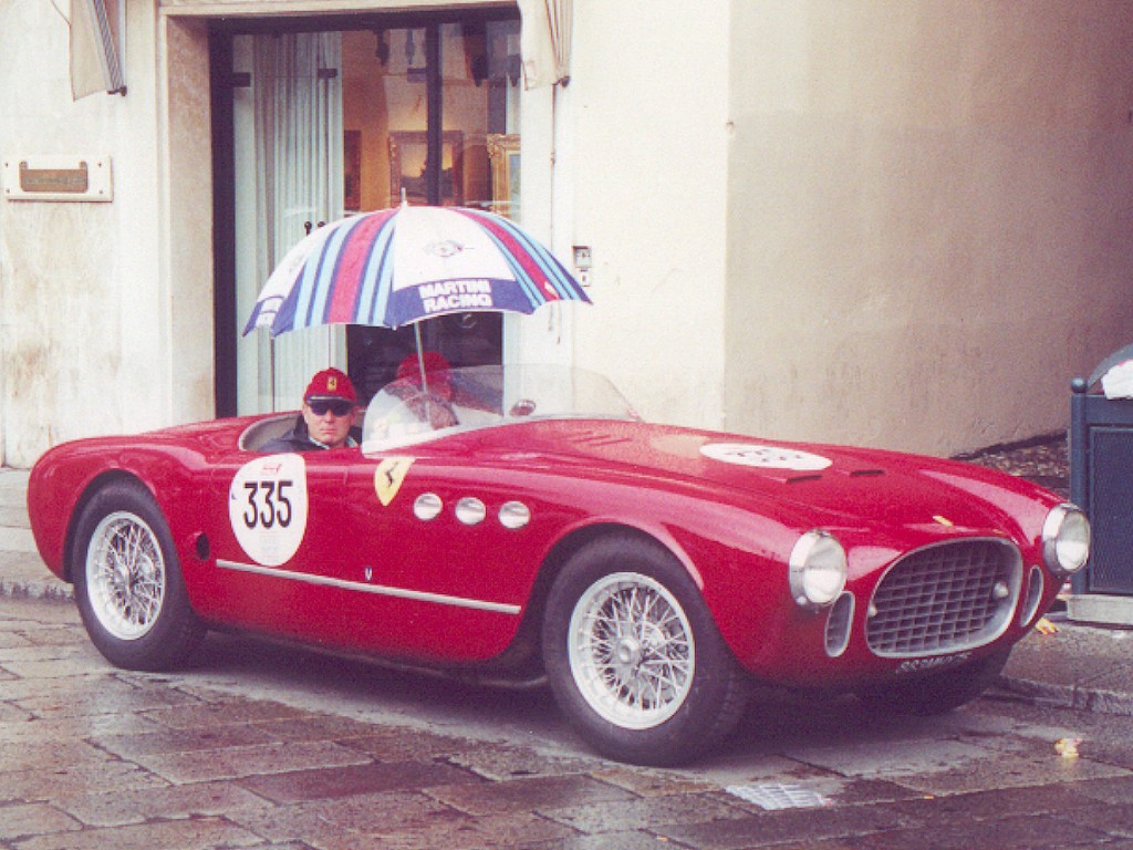 Ferrari 225S - this make take a little while to download