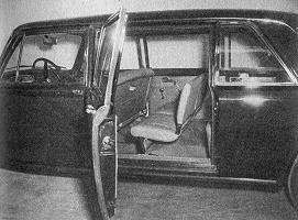 Lancia Flavia Limousine interior showing the extra foldable seats